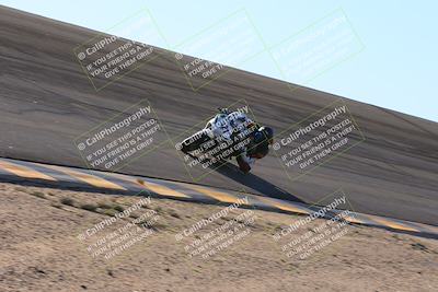 media/Dec-06-2024-CVMA Friday Practice (Fri) [[e1d1c5d4fc]]/4-Group 4 and Trackday/Session 5 (Bowl)/